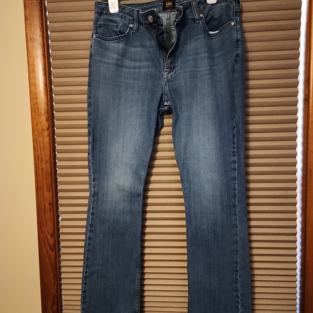 Lee Mid Wash Straight-Leg Women's Jeans